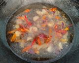 Foto langkah ke 4 dari resep Tumis Ikan Asin Jambal.