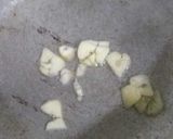 A picture of step 1 of Aloo gravy.