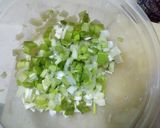 Foto langkah ke 1 dari resep Vegetable egg drop sop.