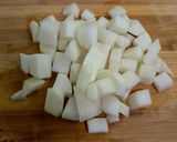 Omlós csirkemell, karalábé püré, steak burgonya recept fázis 2 fotója