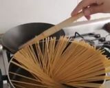 Foto del paso 2 de la receta: Linguine con salsa Rústica