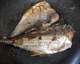 Foto langkah ke 1 dari resep Ikan Bakar Saus Parape Khas Makassar, Enak dan Nagih.