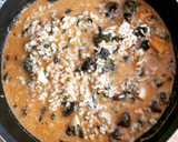 Foto del paso 11 de la receta: Arroz caldoso de sepia, rape, setas y espinacas