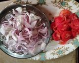 A picture of step 2 of Aloo pyaz ki sabzi.