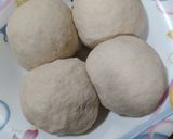 A picture of step 3 of Plain roti.