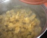 Foto del paso 2 de la receta: Pasta de paquetitos de champiñón y trufa, con txistorra a la sidra
