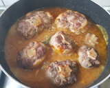 Foto del paso 3 de la receta: 🇪🇸 Rabo de toro a la cordobesa tradicional 🇪🇸