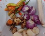 Foto langkah ke 2 dari resep Ayam Kuah Bumbu Rajang.