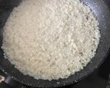 Foto del paso 4 de la receta: Arroz a banda con ajo y perejil