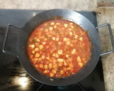 Foto del paso 5 de la receta: Paella sabrosa y fácil de cocinar de marisco al horno