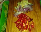 Foto langkah ke 2 dari resep 87. Tumis SapuSo (Sawi putih & Bakso) Saori.