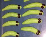 Foto langkah ke 4 dari resep Cookies Ulat Ijo.