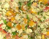 Foto del paso 3 de la receta Pan tostado con ensalada de salmón rosado y vegetales