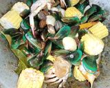 Foto langkah ke 4 dari resep Seafood Saus Padang Komplit (Seafood Asam Pedas Manis aka Seafood Tumpah).