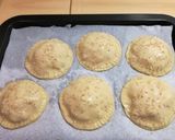 Foto del paso 7 de la receta: Empanadillas redondas de bacon y quesos 🧀
