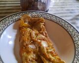 A picture of step 4 of Cheesy mushroom omelette sandwich.