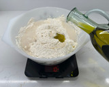 Foto del paso 1 de la receta: Pizza Dualizza de pesto y anchoas