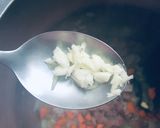 Foto del paso 4 de la receta: Guiso de mondongo, porotos y garbanzos