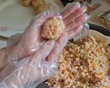 Foto langkah ke 3 dari resep Jumeokbap (nasi kepal ala2 kokoreaan) 😋.