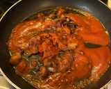 Foto del passaggio 2 della ricetta Penne lisce all’assassina versione amatriciana