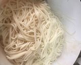 Foto del paso 2 de la receta: Chow Mein de Carne Molida Frita y Caldo de Gallina & Vegetales