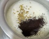 A picture of step 1 of Sonf gur ki chai.