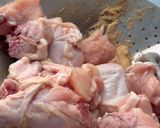 Foto langkah ke 2 dari resep Ayam Panggang Saus Kacang Mede.