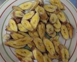 A picture of step 4 of Fried plantain.