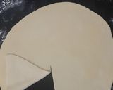 A picture of step 6 of Milk powder chapati.