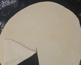 A picture of step 6 of Milk powder chapati.