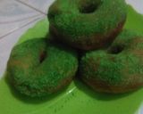 Foto langkah ke 12 dari resep Banana Donut Berlumut.