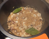 Foto del paso 5 de la receta: Calamares encebollados con patatas