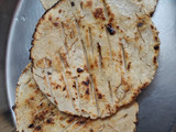 જુવાર ભાખરી (Sorghum Bhakhari recipe in Gujarati)