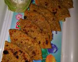 A picture of step 4 of Cabbage Paratha.