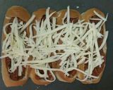 صورة لخطوة 6 من وصفة جيلي جيز دوج Chili cheese dog