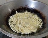 Foto langkah ke 4 dari resep Stick Bawang / Keripik Bawang.