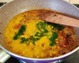 A picture of step 12 of Dal Palak.
