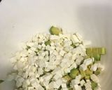 Foto del paso 2 de la receta: Ensalada de aguacate, mango y queso feta