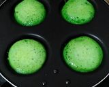 Foto langkah ke 5 dari resep Bika Ambon Pandan Mini Praktis.