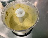 Une image de l'étape 6 de Sauce salade à la moutarde, herbes et cornichons.