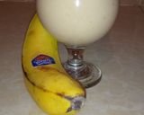 صورة لخطوة 1 من وصفة سموثي الموز و الكراميل 🍌 🍮