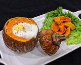 Hình bước làm 1 của món Bí đỏ hấp trứng Healthy