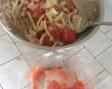 Foto del paso 1 de la receta: Baguette relleno con tomate, cebolla y jamón