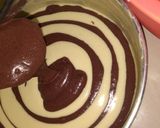 Foto langkah ke 7 dari resep Zebra cake putih telur.