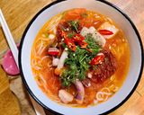 Hình bước làm 5 của món Bún Mực Cà Chua