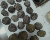 Hình bước làm 2 của món Bánh bao sữa tươi và nhân đậu đen