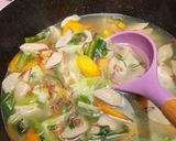 Foto langkah ke 8 dari resep Sayur Sop Bakso Kuah Bening.