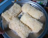 A picture of step 13 of Crispy Bread roll.