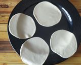 A picture of step 4 of "Fried Tandoori Momo".