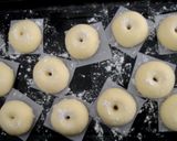 Foto langkah ke 2 dari resep Donat Maizena Super Menul.